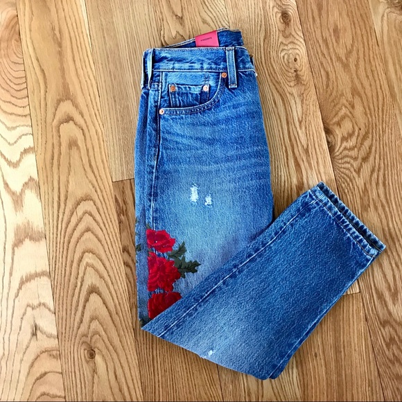 ❤️ SOLD OUT ❤️ NWT LEVIS CROPPED TAPER JEANS - Picture 6 of 8